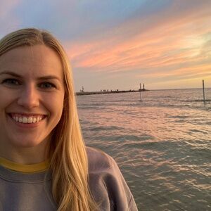 Meet your Posher, Stephanie